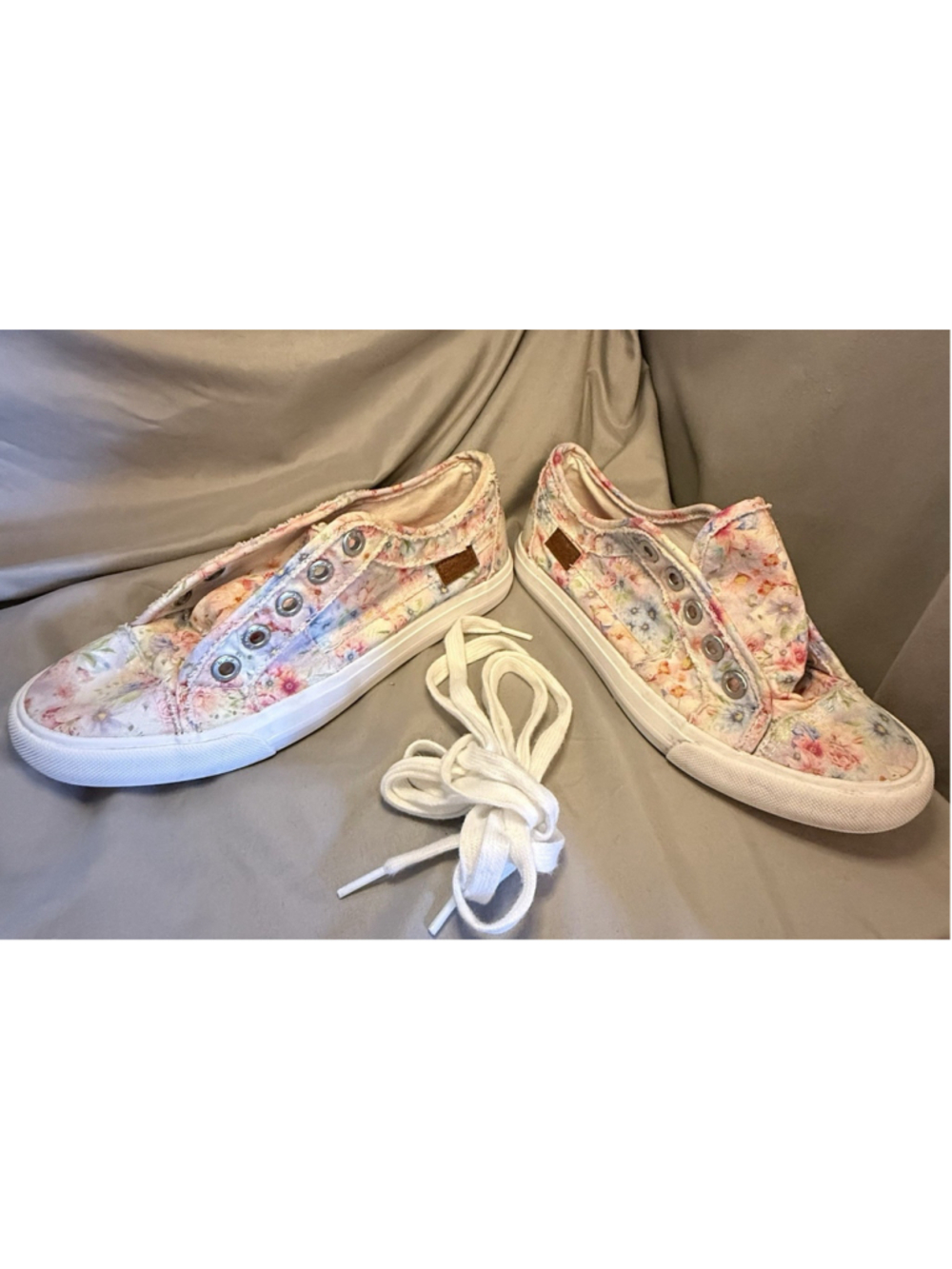 Blowfish Malibu Kids Sneaker, Floral Multicolor, Big Kids Size 7